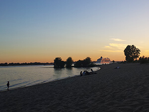 Der wunderschöne Elbstrand 01